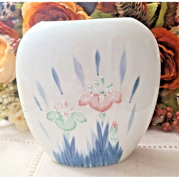 Contemporary Elliptical Vase Hand Paint Floral & Leaf Underglaze White Porcelain - Picture 3 of 7
